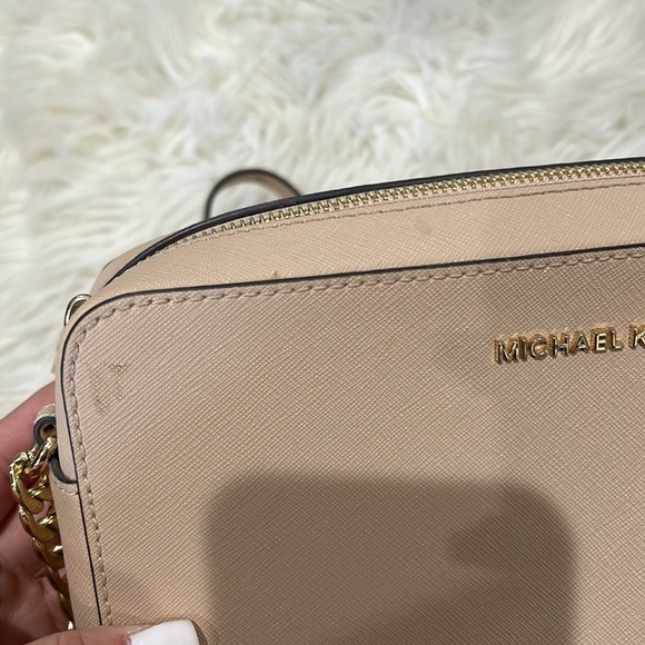 Authentic Michael Kors Jet Set Crossbody - Cream - Picture 5 of 6